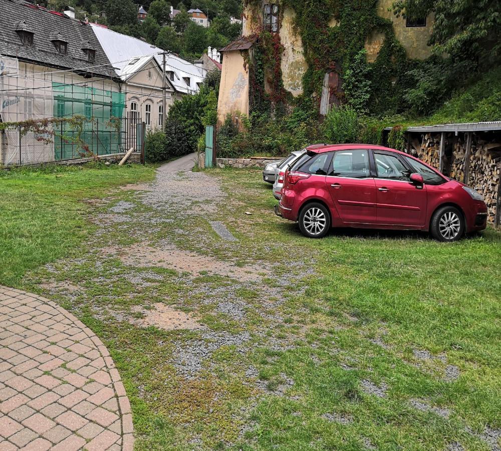 Hostel Skautsky Dom Banska Stiavnica Exterior foto
