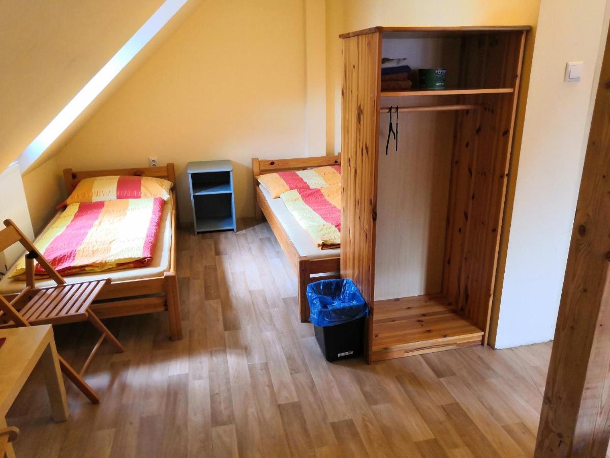 Hostel Skautsky Dom Banska Stiavnica Exterior foto