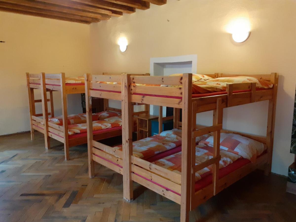 Hostel Skautsky Dom Banska Stiavnica Exterior foto