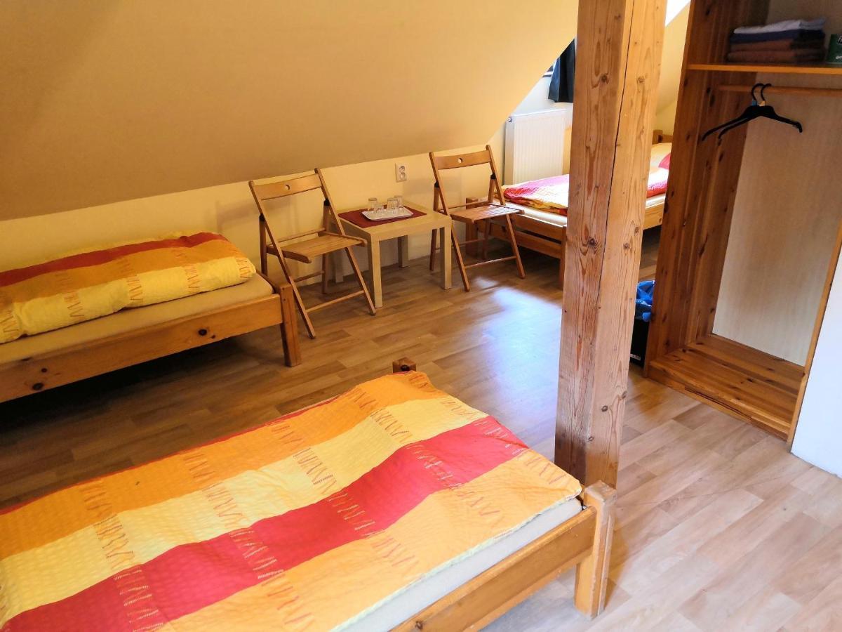 Hostel Skautsky Dom Banska Stiavnica Exterior foto