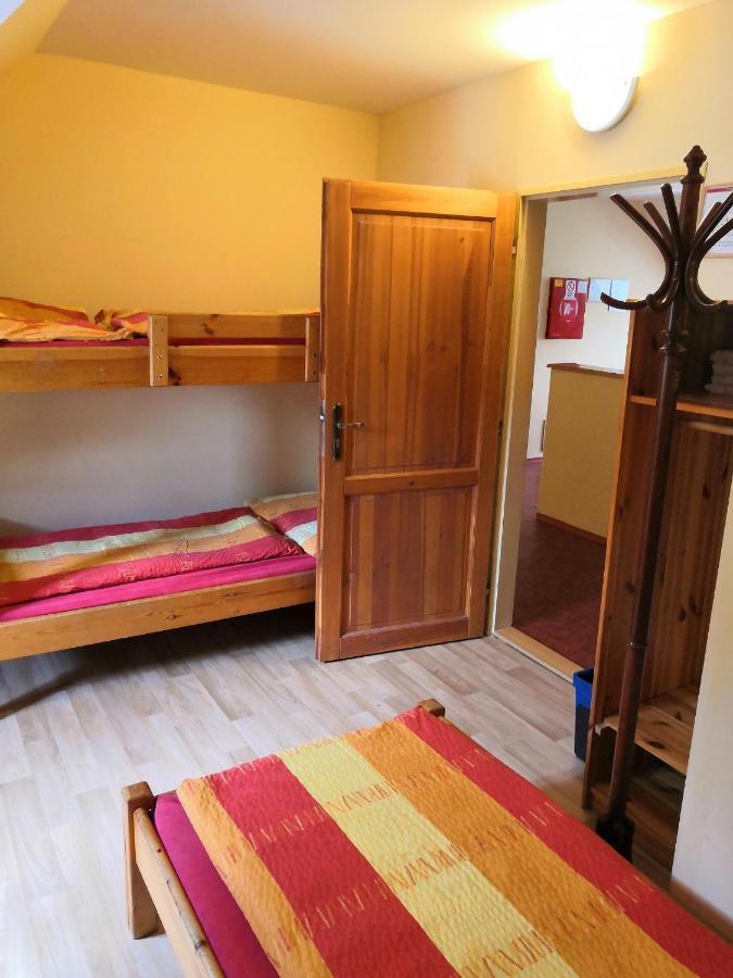 Hostel Skautsky Dom Banska Stiavnica Exterior foto