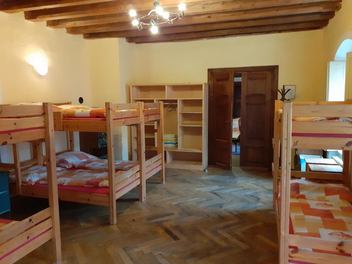 Hostel Skautsky Dom Banska Stiavnica Exterior foto