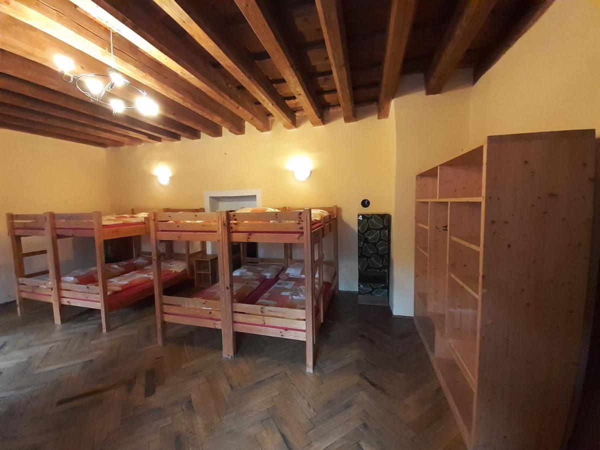 Hostel Skautsky Dom Banska Stiavnica Exterior foto