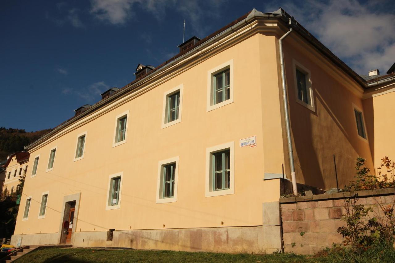 Hostel Skautsky Dom Banska Stiavnica Exterior foto